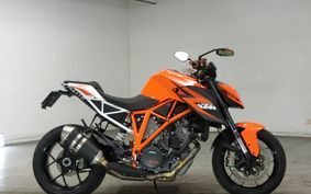 KTM 1290 SUPER DUKE 2015 V3940