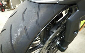 TRIUMPH STREET TRIPLE R 2023