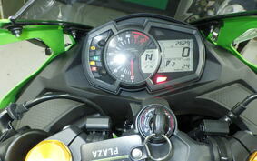 KAWASAKI ZX-25R ZX250E