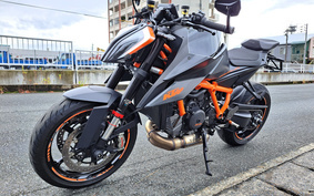 KTM 1290 SUPER DUKE R 2020 V3940