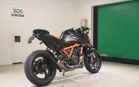 KTM 1290 SUPER DUKE R 2020 V3940