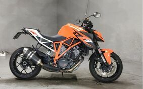 KTM 1290 SUPER DUKE R 2015 V3940