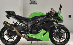 KAWASAKI NINJA ZX-6R 2010