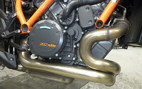 KTM 1290 SUPER DUKE R 2022 V3940