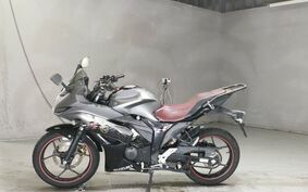 SUZUKI GIXXER 150 SF 不明