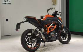 KTM 390 DUKE 2024