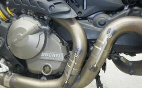 DUCATI MONSTER 821 2015