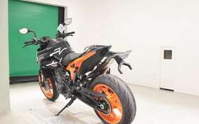 KTM 890 DUKE GP 2024