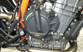 KTM 890 DUKE R 2022