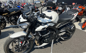 TRIUMPH STREET TRIPLE R 2023 HDA604