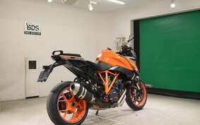 KTM 1290 SUPER DUKE GT 2020