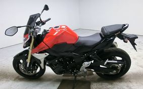 SUZUKI GSR750 2011 C5111