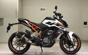 KTM 125 DUKE JPA40