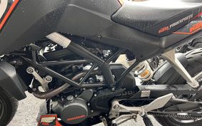 KTM 125 DUKE JGA40