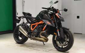 KTM 1290 SUPER DUKE R 2021 V3940