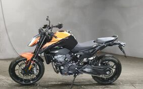 KTM 890 DUKE 2022 TU940