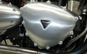 TRIUMPH THRUXTON 900 2013