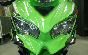 KAWASAKI ZX-25R ZX250E