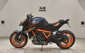 KTM 1290 SUPER DUKE R 2022