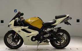 TRIUMPH DAYTONA 675 2011