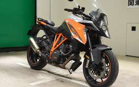 KTM 1290 SUPER DUKE GT 2016 V6940