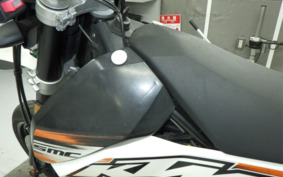 KTM 690 SMC 2011