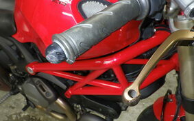 DUCATI MONSTER 1100 EVO 2011