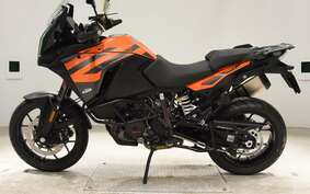 KTM 1290 SUPER ADVENTURE S 2022 V7940