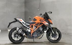 KTM 1290 SUPER DUKE R 2016 V39