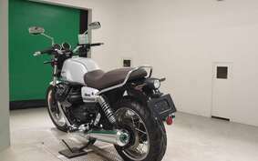 MOTO GUZZI V7 SPECIAL 2022 KZB0