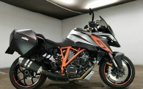 KTM 1290 SUPER DUKE GT 2018 V6940