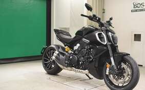 DUCATI DIAVEL V4 2023