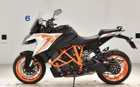 KTM 1290 SUPER DUKE GT 2020 V6940