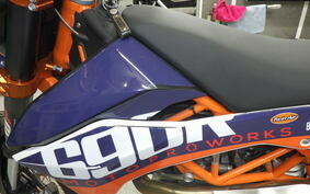 KTM 690 SMC R 2013 LST40