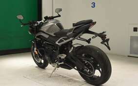 TRIUMPH STREET TRIPLE R 2023