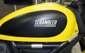 DUCATI SCRAMBLER ICON 2015