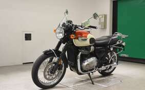 TRIUMPH BONNEVILLE T100 2017 AD70GD