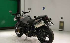 TRIUMPH STREET TRIPLE R 2010