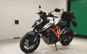 KTM 1290 SUPER DUKE R 2020 V3940