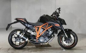 KTM 1290 SUPER DUKE R 2015 V3940