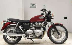 TRIUMPH BONNEVILLE 2004 J900TM