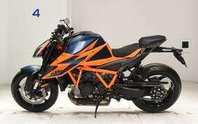 KTM 1290 SUPER DUKE R 2021