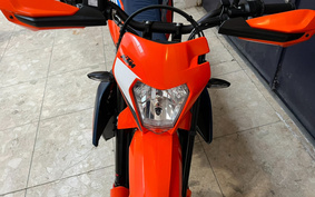 KTM 690 SMC R 2024 LSV40