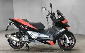 APRILIA SR MAX 300 2013 不明