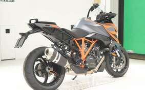 KTM 1290 SUPER DUKE GT 2024