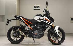 KTM 125 DUKE JPA40