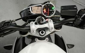 TRIUMPH STREET TRIPLE 85 2016 TTL11