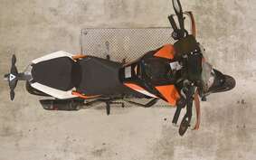 KTM 125 DUKE JPA40