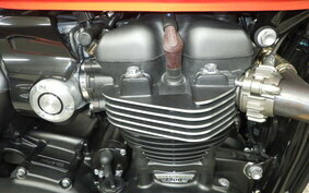 TRIUMPH SPEED TWIN 2022 AD85H4