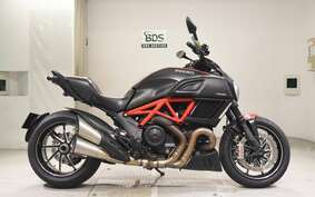 DUCATI DIAVEL Carbon 2017